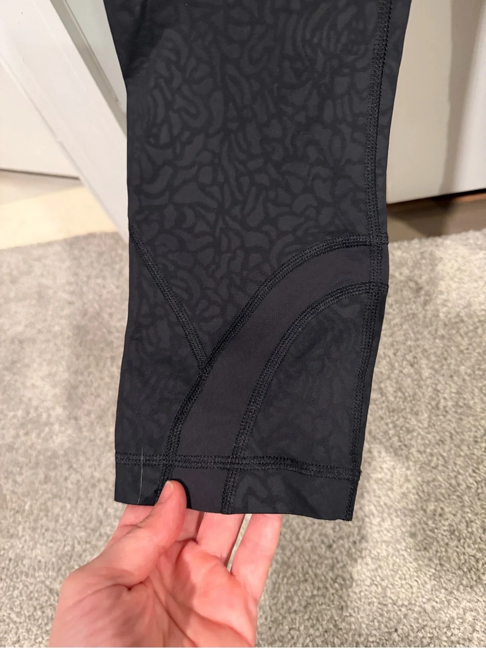 Pre-owned Lululemon Run: Inspire Crop II Print Camo/Embossed Black, Sz 8